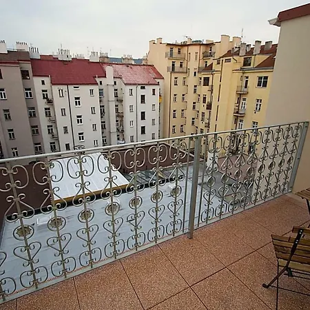 Romantic Designer Apartment