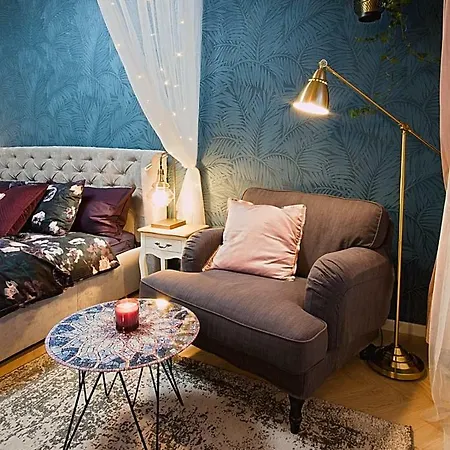 Romantic Designer Apartment