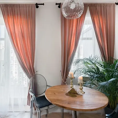 Romantic Designer * Prague